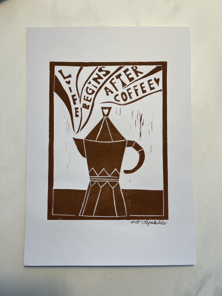 Life begins after coffee - brun